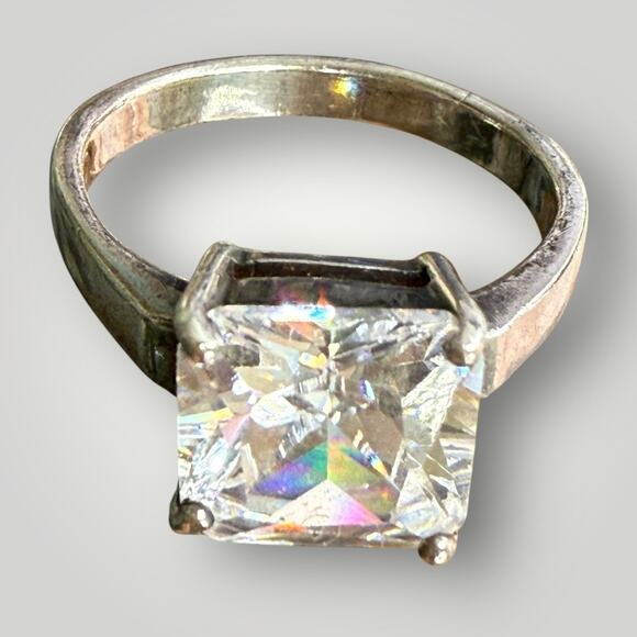 925 Sterling Silver Princess Cut Clear CZ Solitaire Ring Size 8.5 - Picture 2 of 7